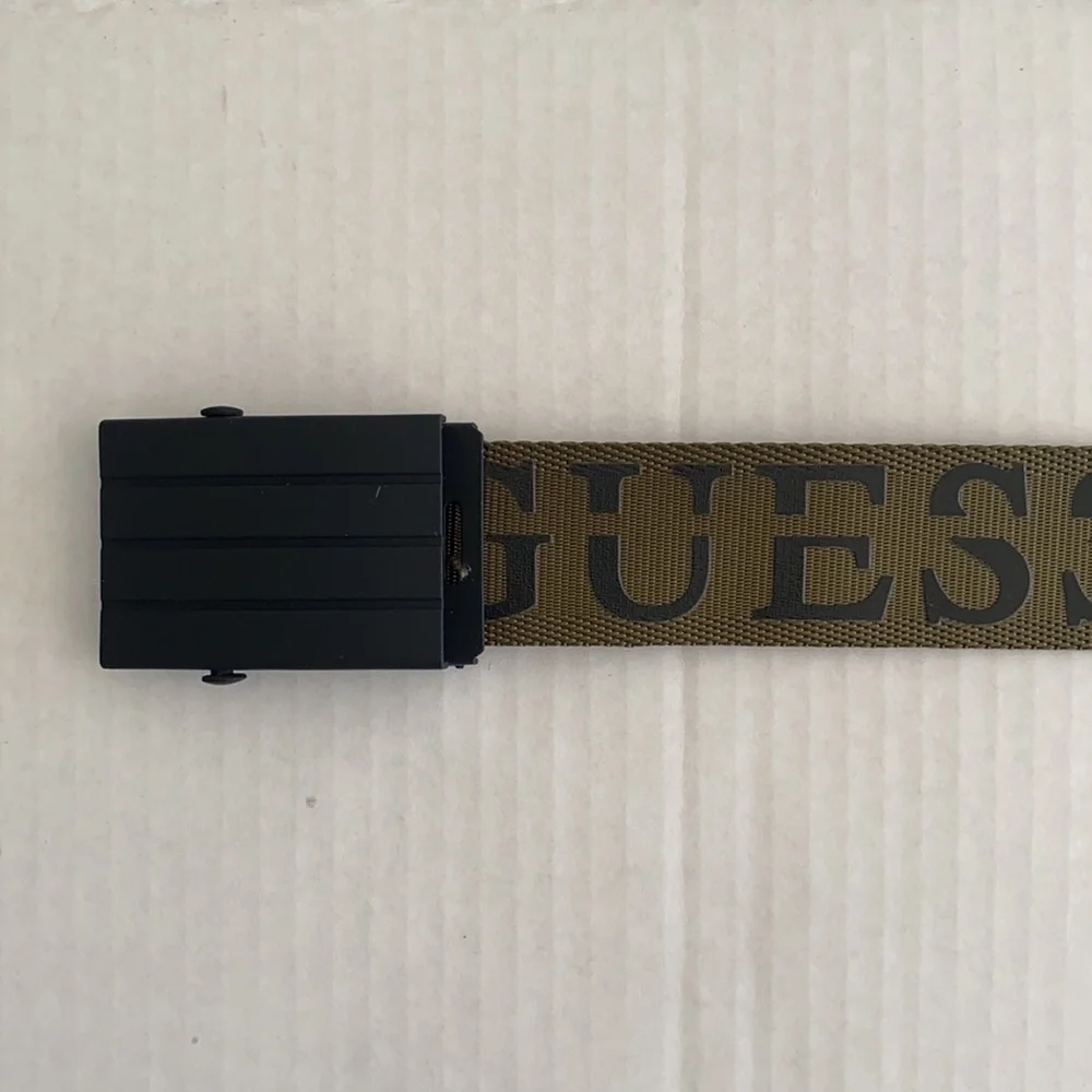 New GUESS Logo Belt SZ 32